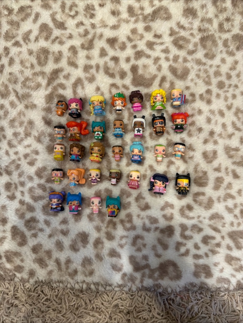 Blind Box Mini Collectible Figures Assortment - Multicolor Kids Toy Dolls